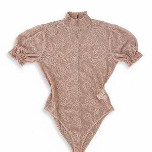 Forever 21 Lace Puff Sleeve Bodysuit - Cream